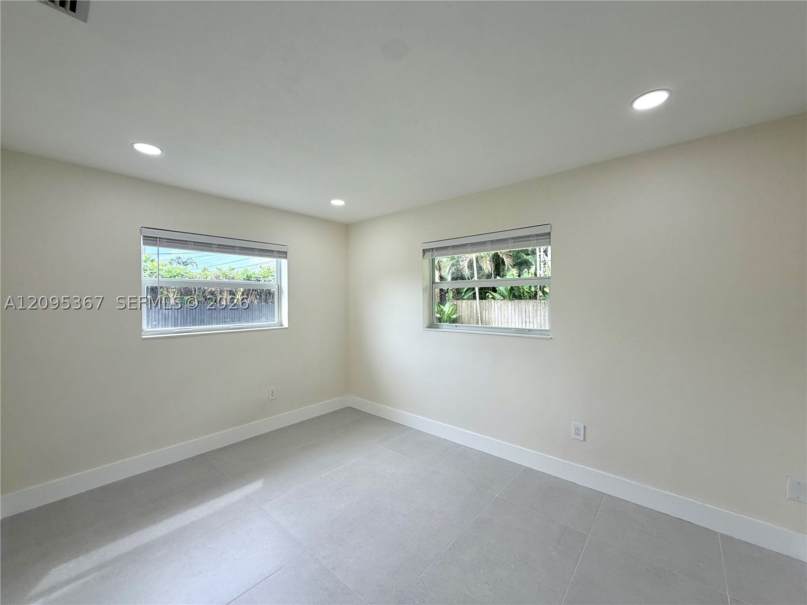 8820 SW 85th St, Miami FL 33173