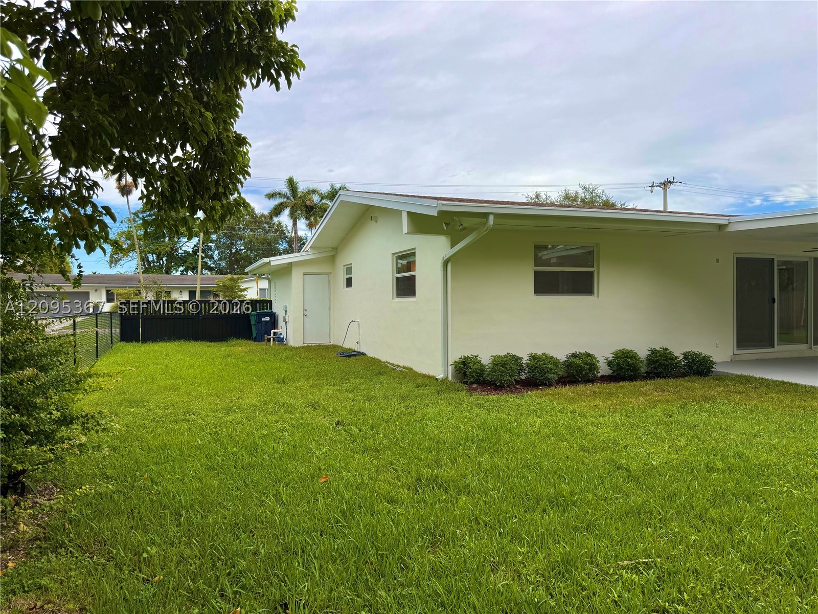 8820 SW 85th St, Miami FL 33173