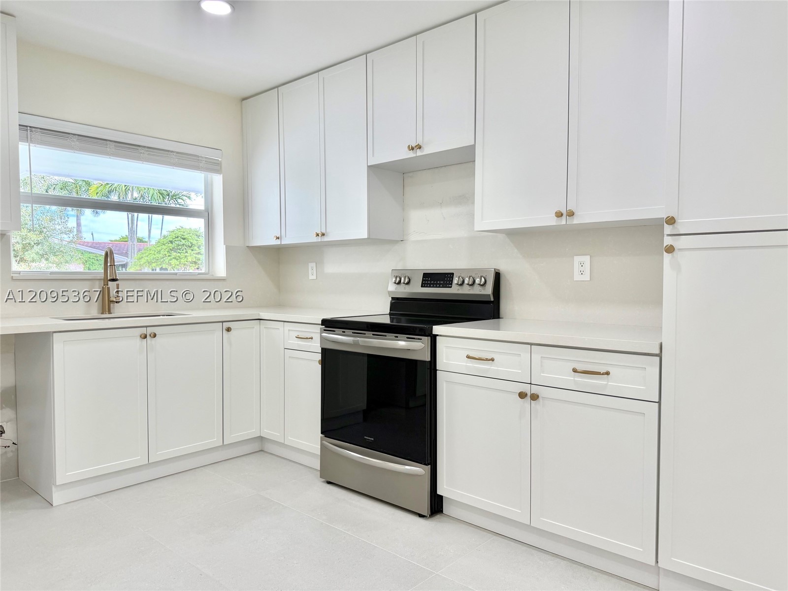 8820 SW 85th St, Miami FL 33173