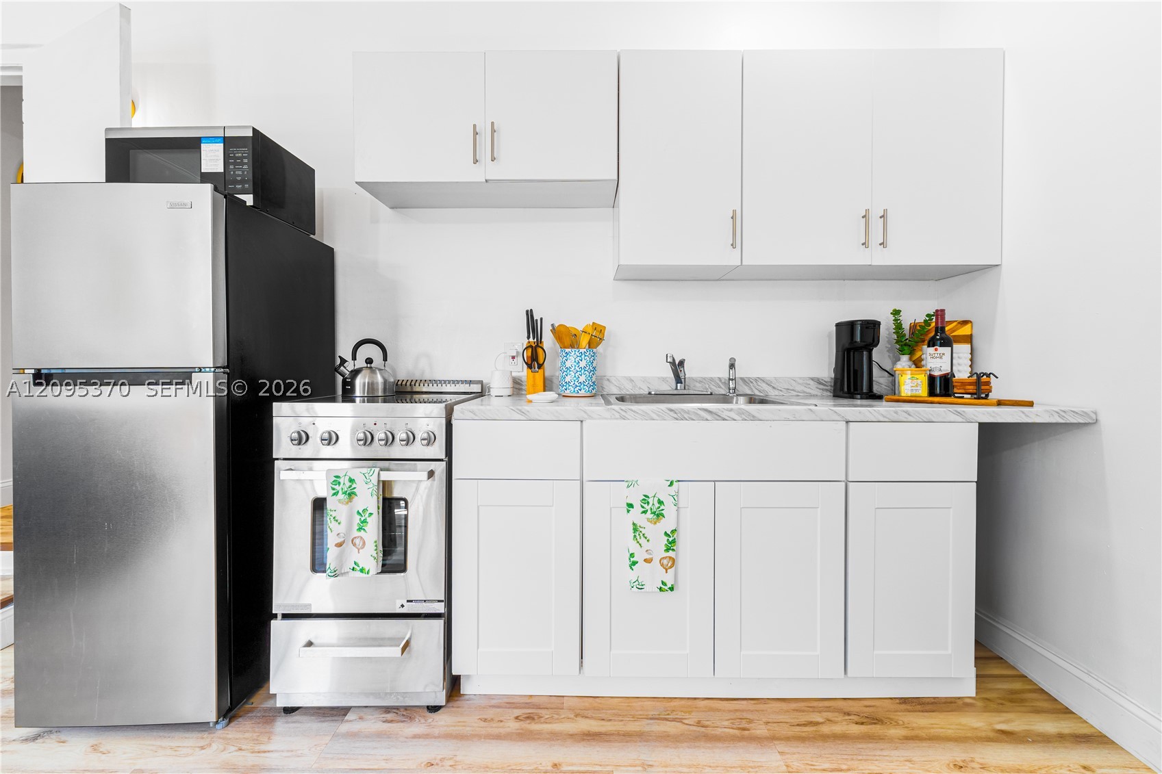 550 NW 43rd Pl, Miami FL 33126