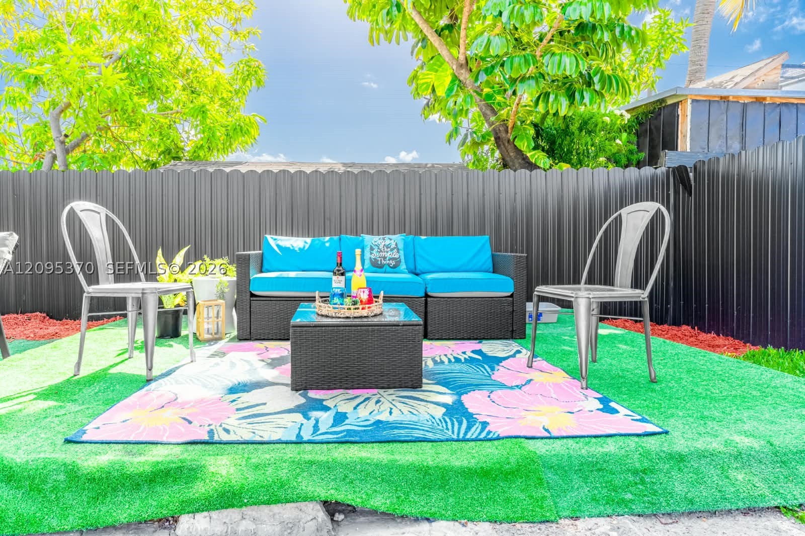 550 NW 43rd Pl, Miami FL 33126