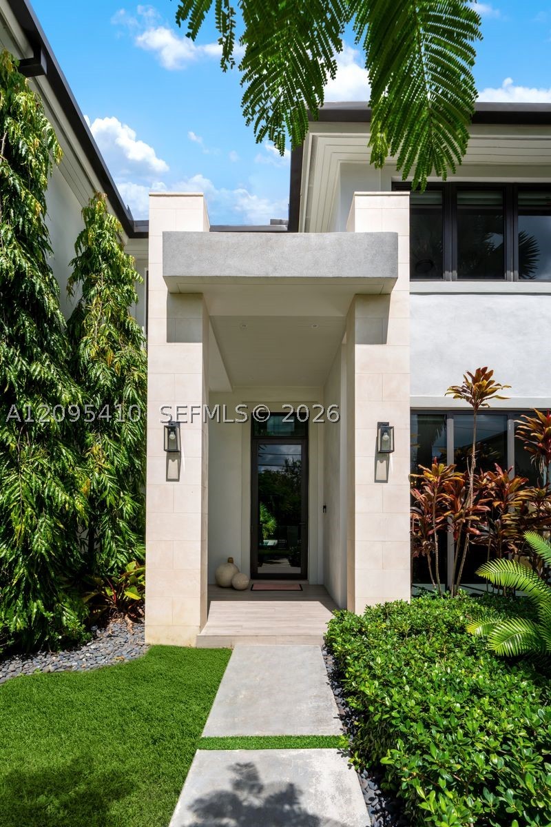 5991 SW 80th St, South Miami FL 33143