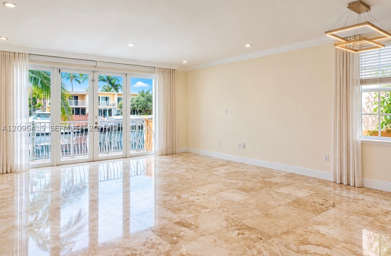 3870 NE 168th St #2, North Miami Beach FL 33160