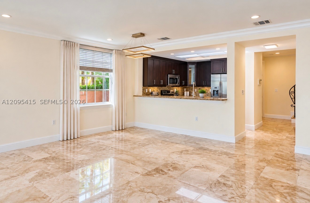 3870 NE 168th St #2, North Miami Beach FL 33160