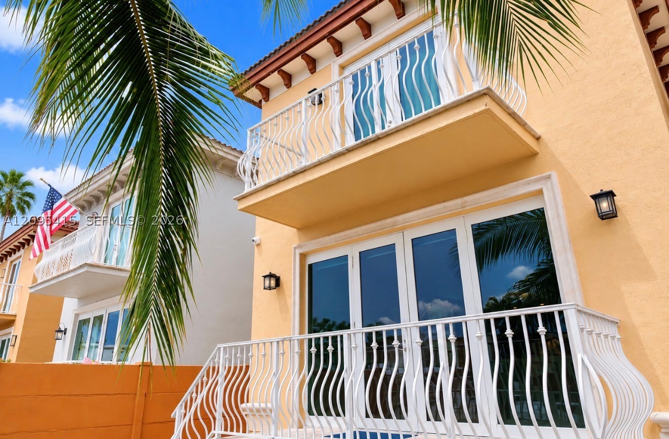 3870 NE 168th St #2, North Miami Beach FL 33160
