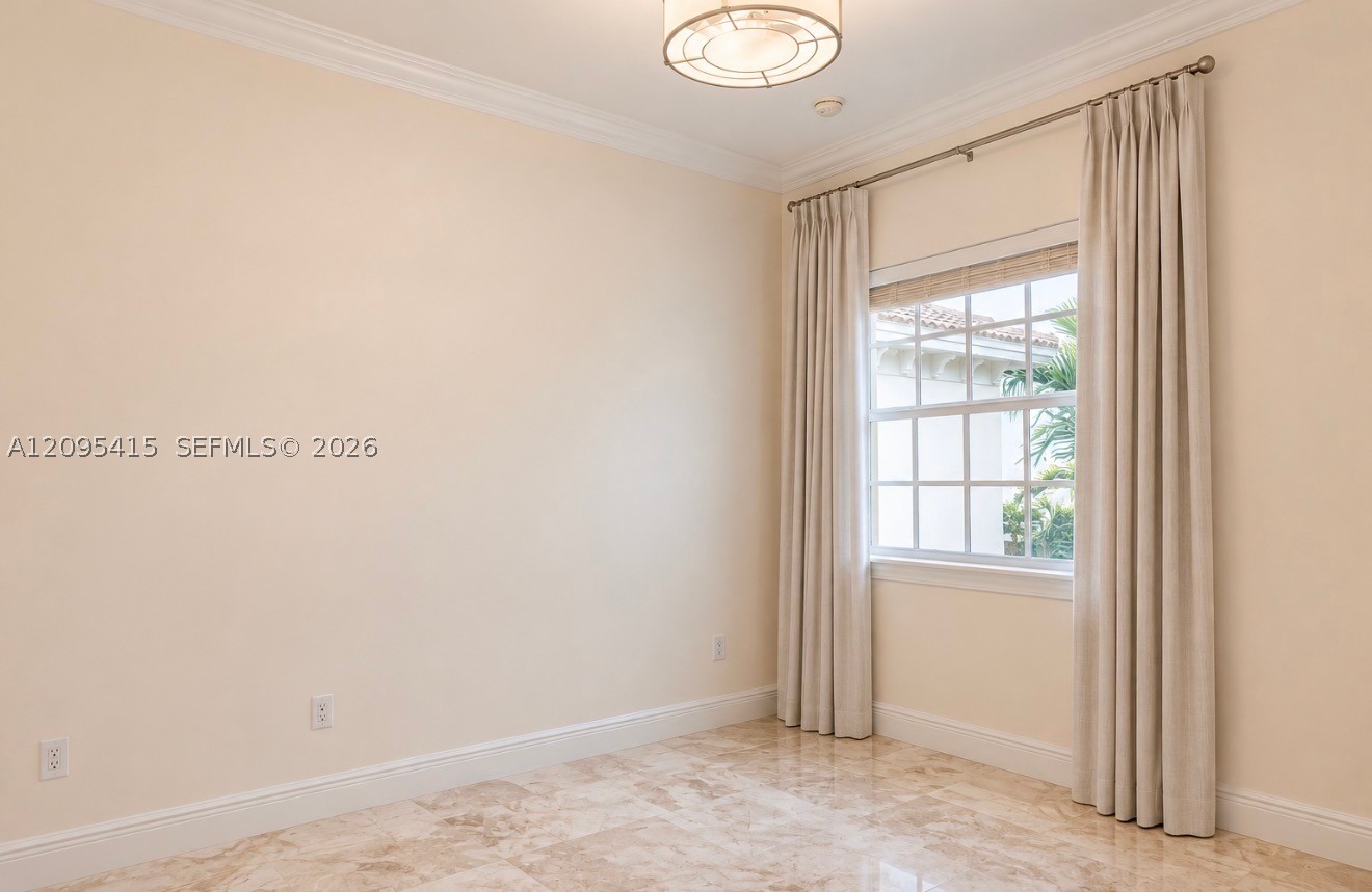 3870 NE 168th St #2, North Miami Beach FL 33160