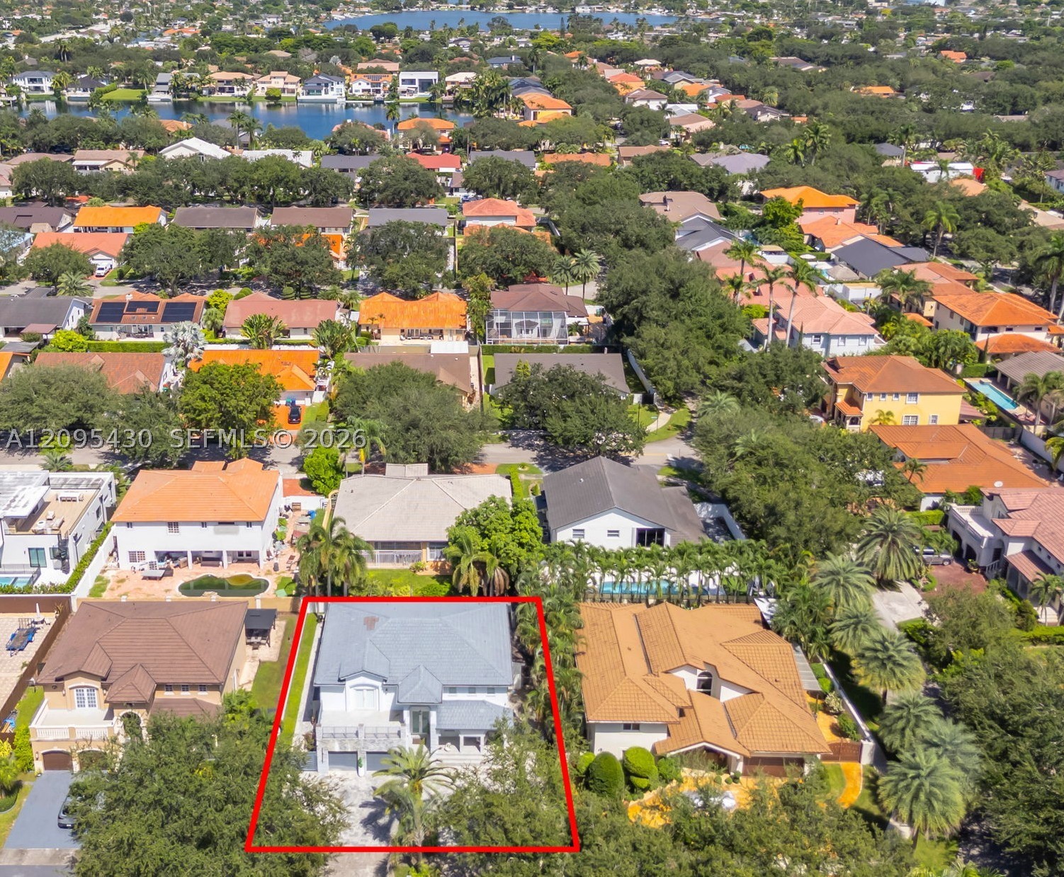 8441 NW 163rd Ter, Miami Lakes FL 33016