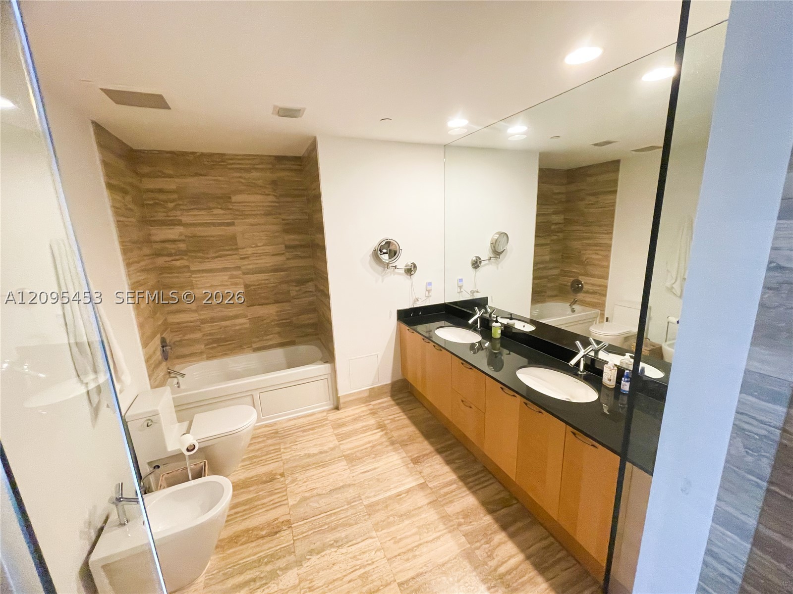 15901 Collins Ave #2905, Sunny Isles Beach FL 33160