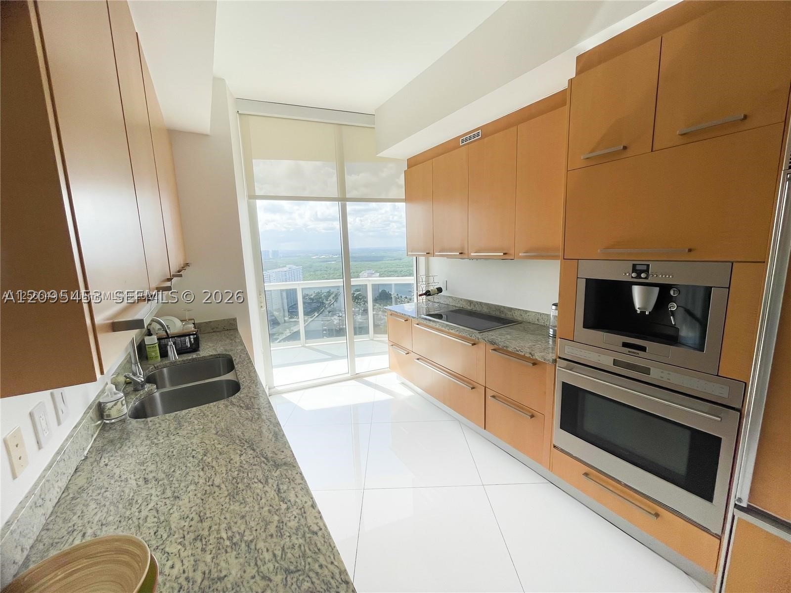 15901 Collins Ave #2905, Sunny Isles Beach FL 33160