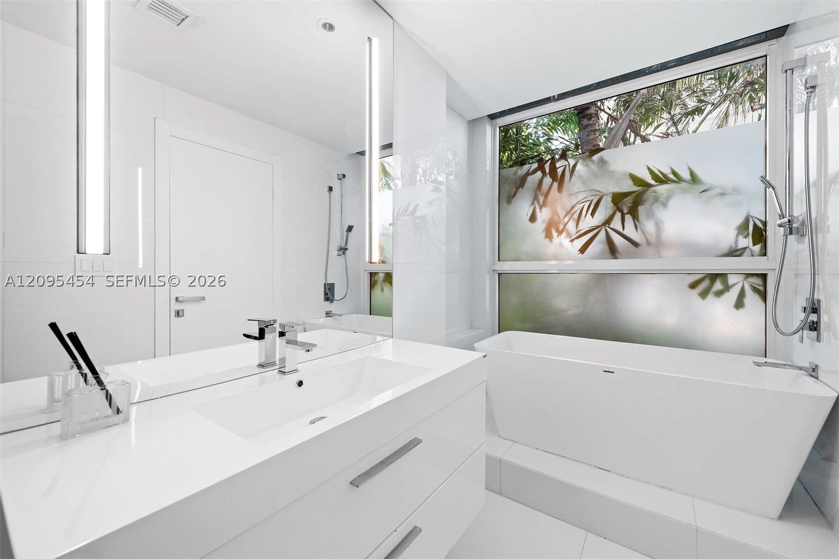 480 Ocean Blvd, Golden Beach FL 33160