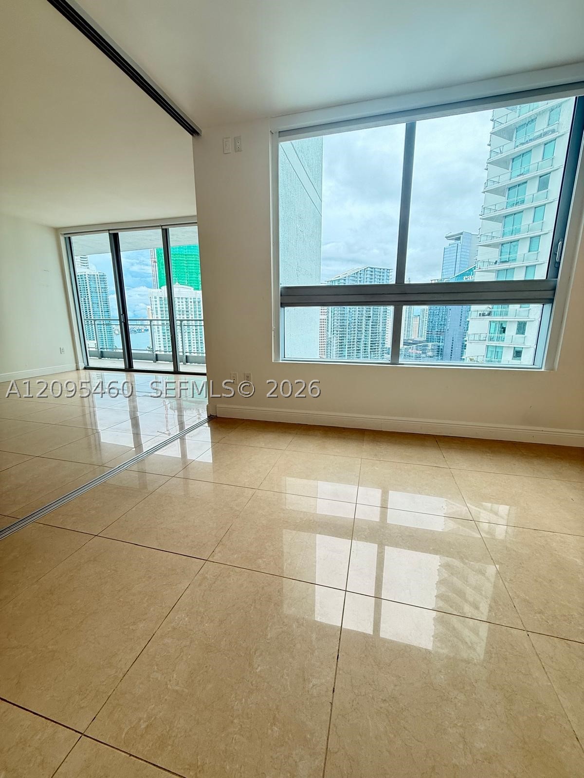 90 SW 3rd St #3510, Miami FL 33130