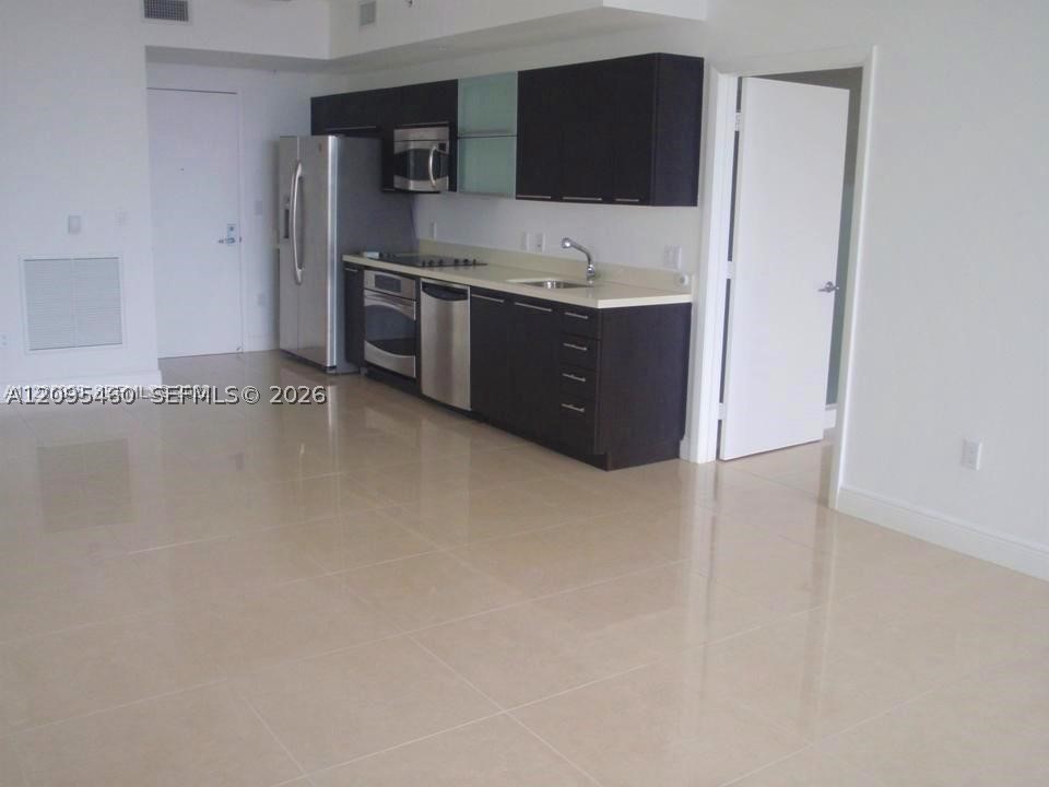 90 SW 3rd St #3510, Miami FL 33130
