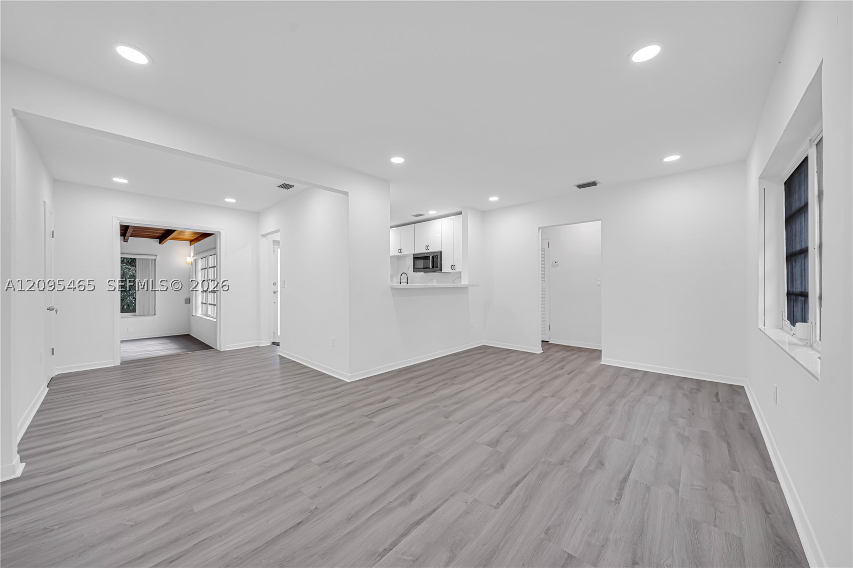 6351 NW 38th Ter, Virginia Gardens FL 33166