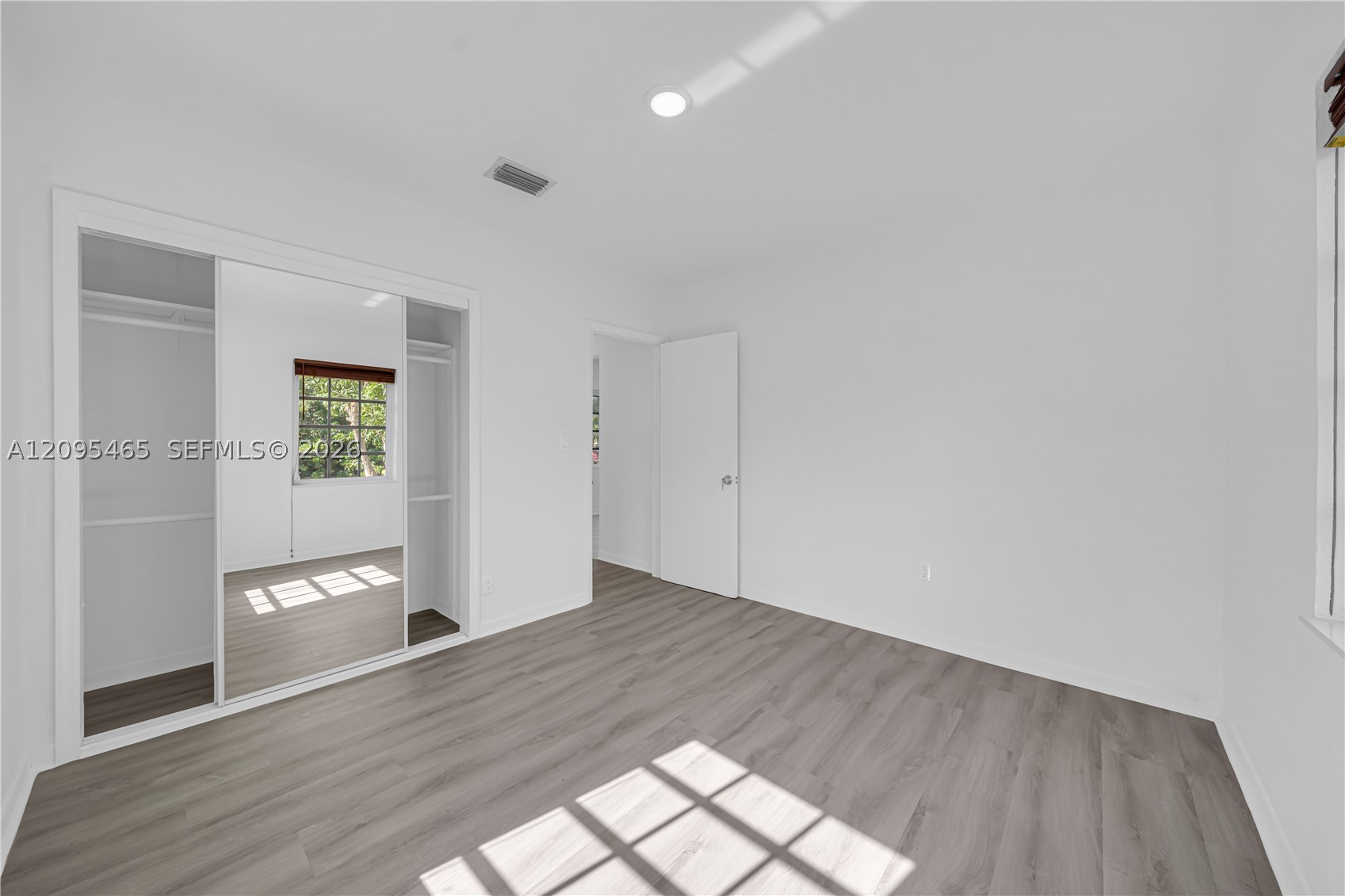 6351 NW 38th Ter, Virginia Gardens FL 33166
