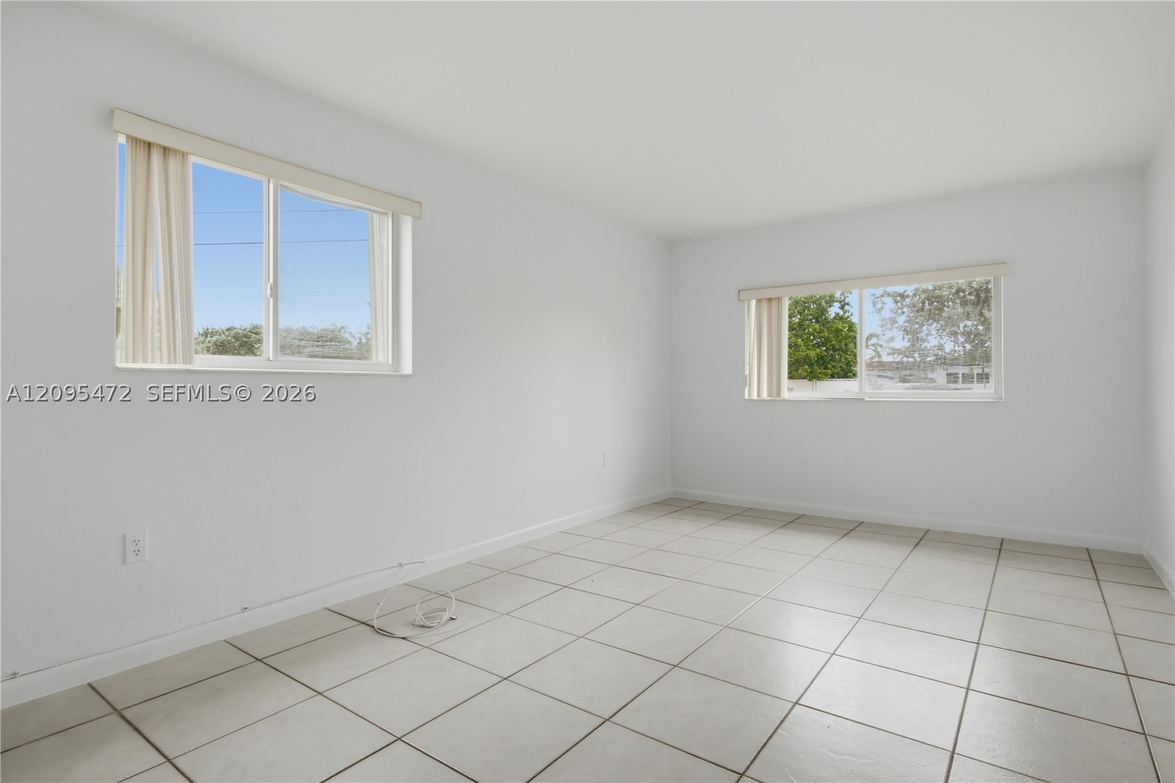 6531 W 8th Ave, Hialeah FL 33012