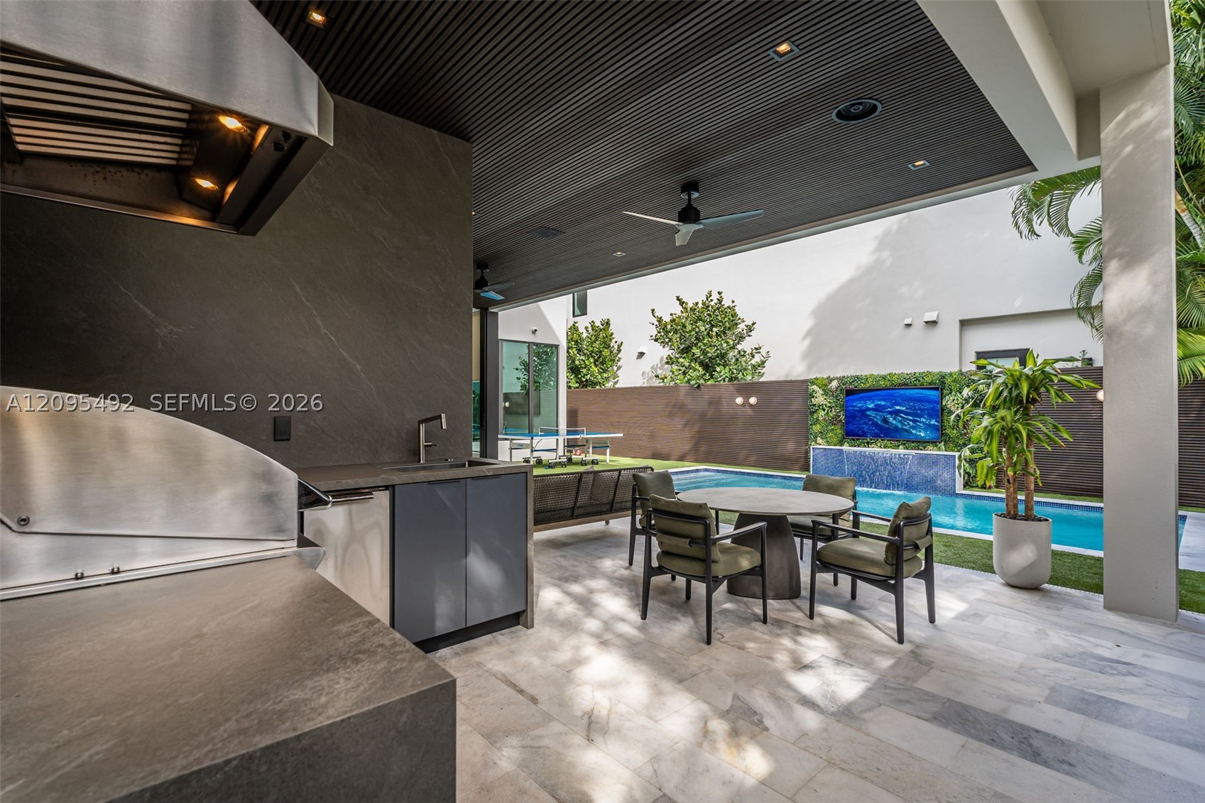 10540 NW 67th Ter, Doral FL 33178