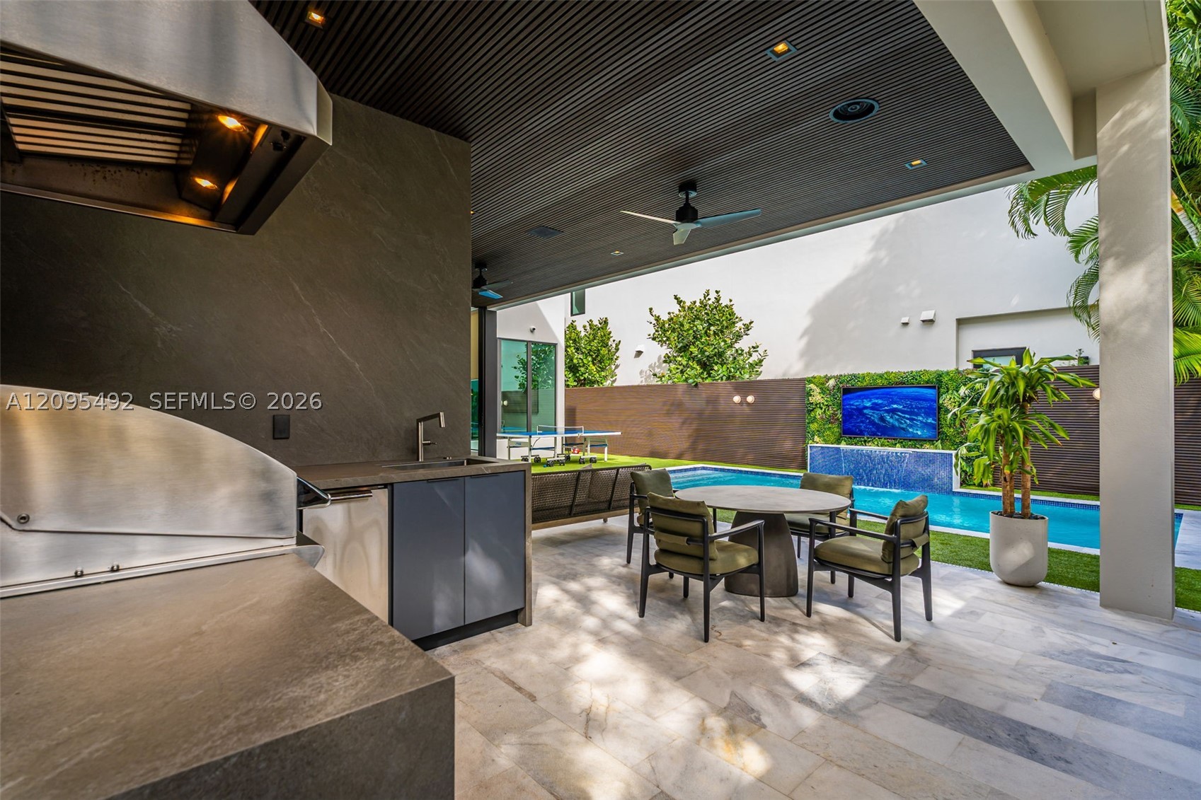 10540 NW 67th Ter, Doral FL 33178