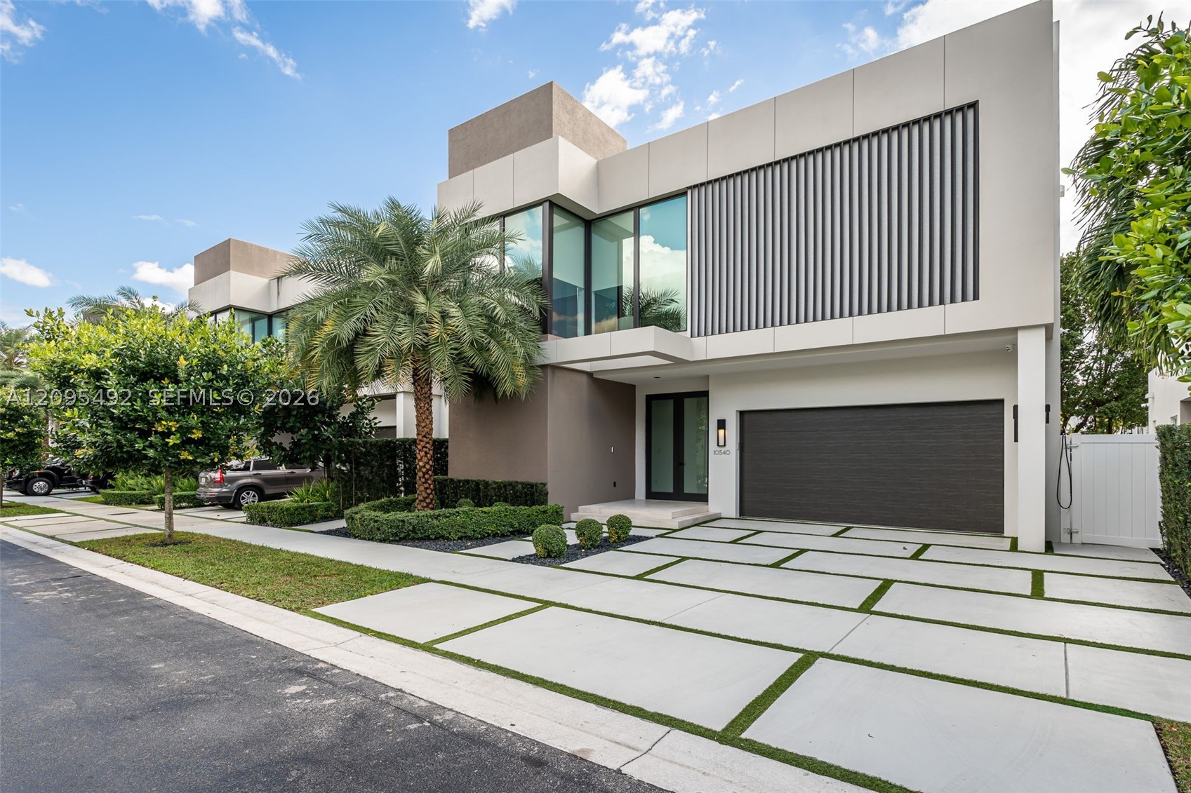10540 NW 67th Ter, Doral FL 33178