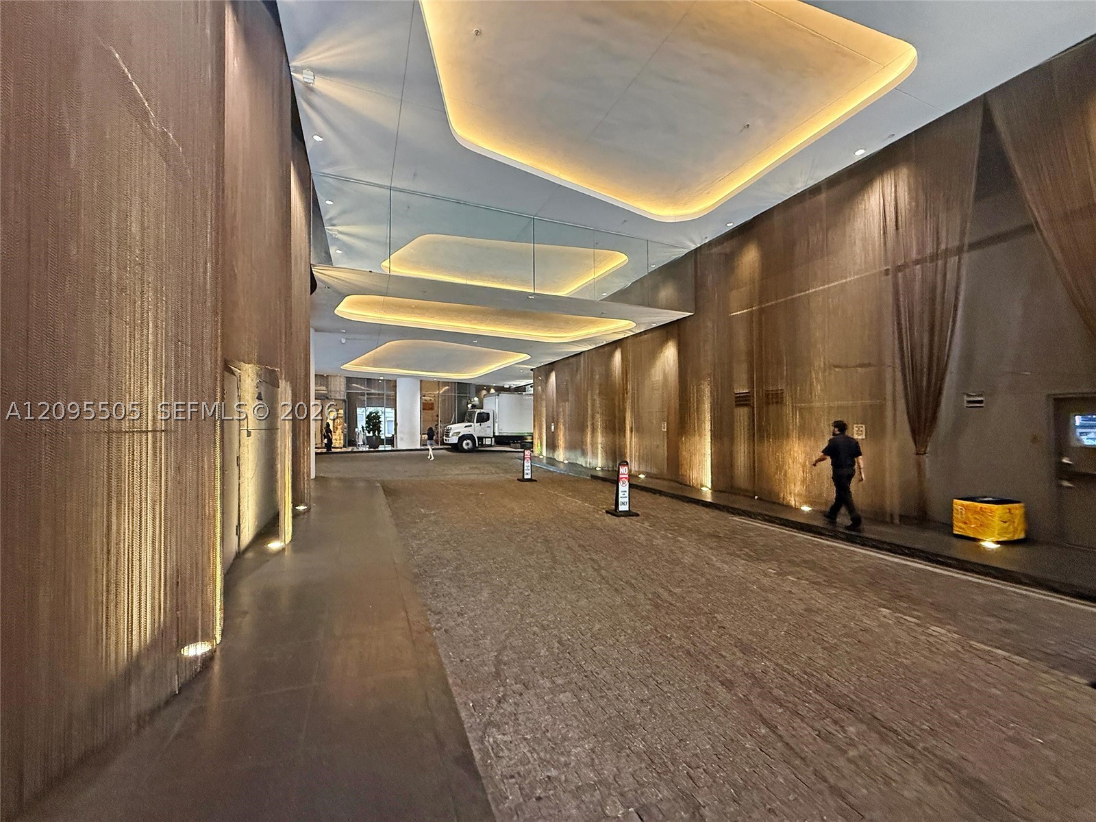 801 S Miami Ave #4806, Miami FL 33130