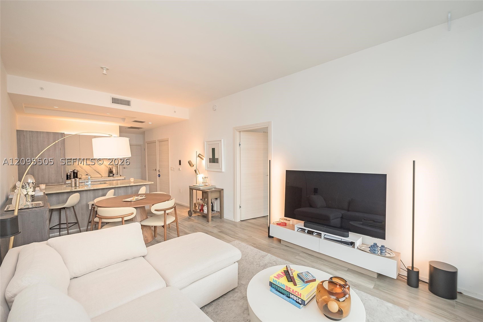 801 S Miami Ave #4806, Miami FL 33130