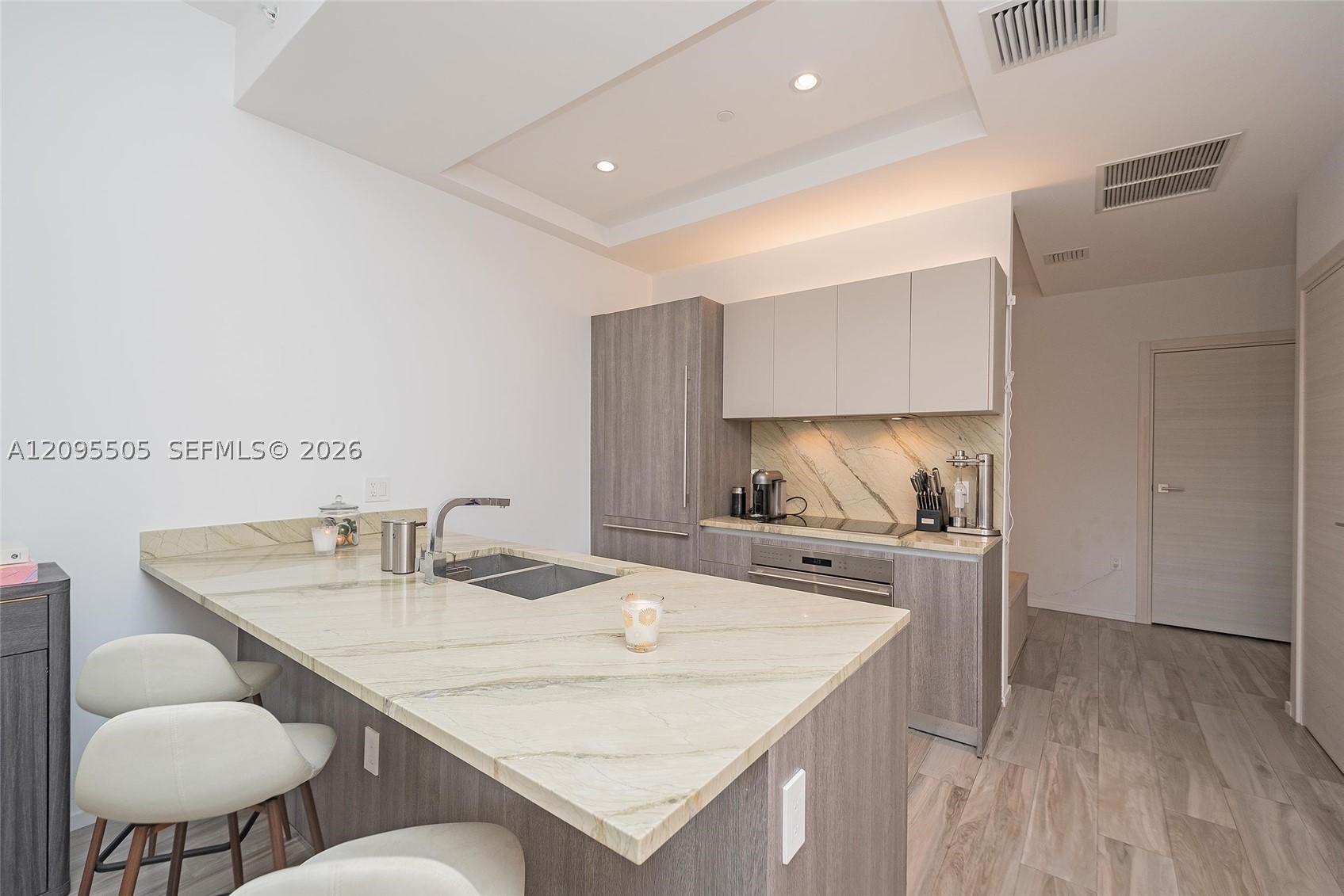 801 S Miami Ave #4806, Miami FL 33130