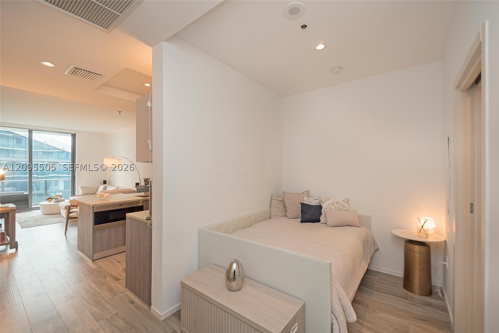 801 S Miami Ave #4806, Miami FL 33130