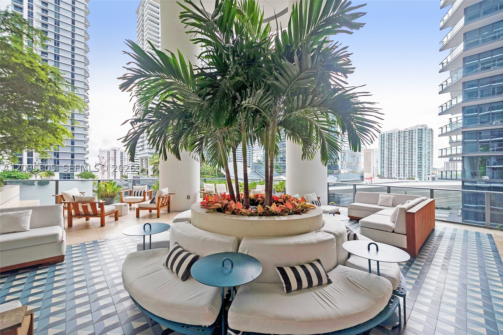 801 S Miami Ave #4806, Miami FL 33130