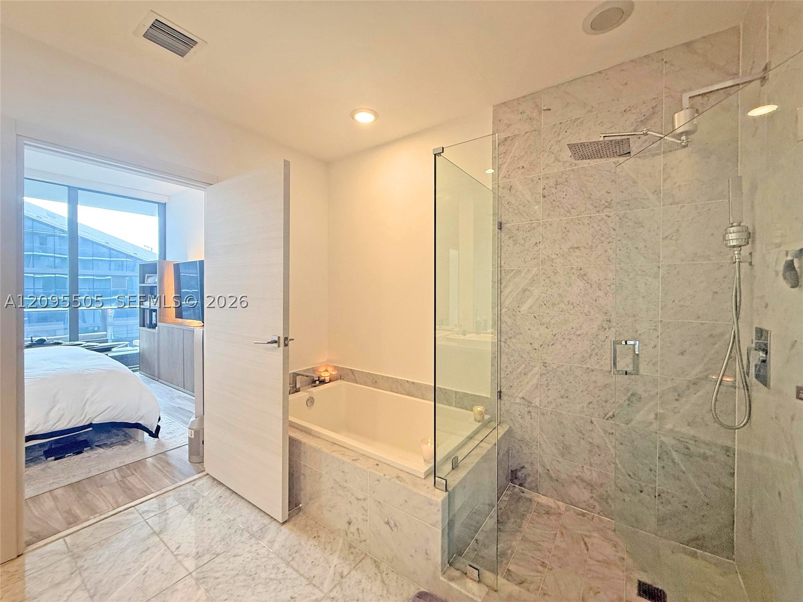 801 S Miami Ave #4806, Miami FL 33130