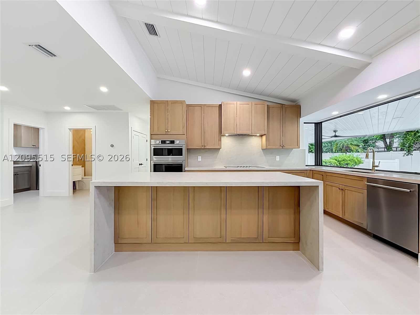 15804 SW 82nd Ct, Palmetto Bay FL 33157