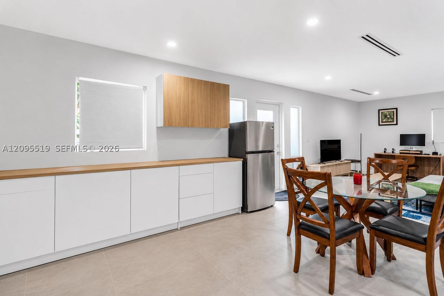 1636 SW 9th St, Miami FL 33135