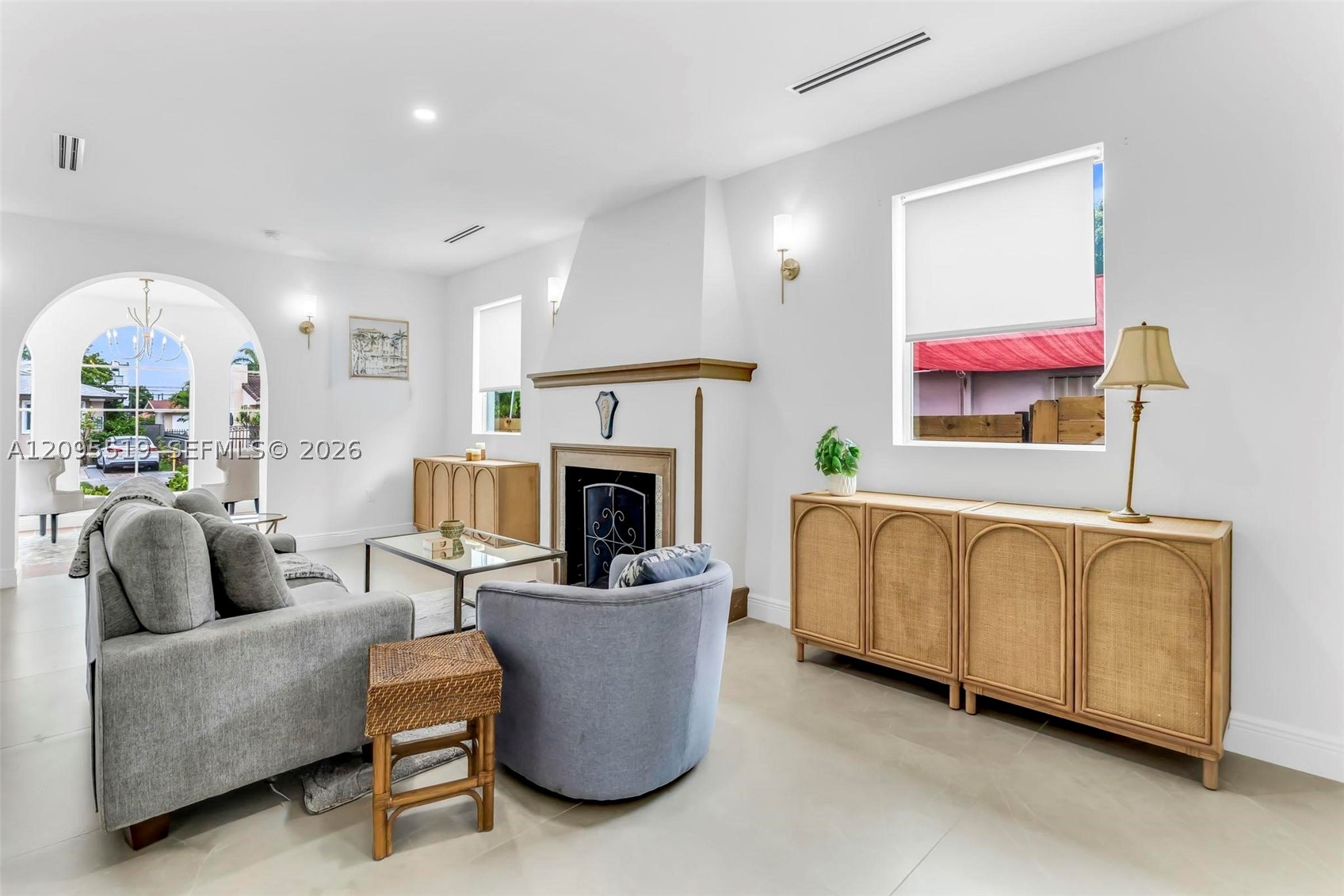 1636 SW 9th St, Miami FL 33135