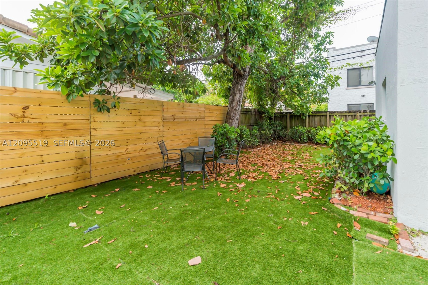 1636 SW 9th St, Miami FL 33135