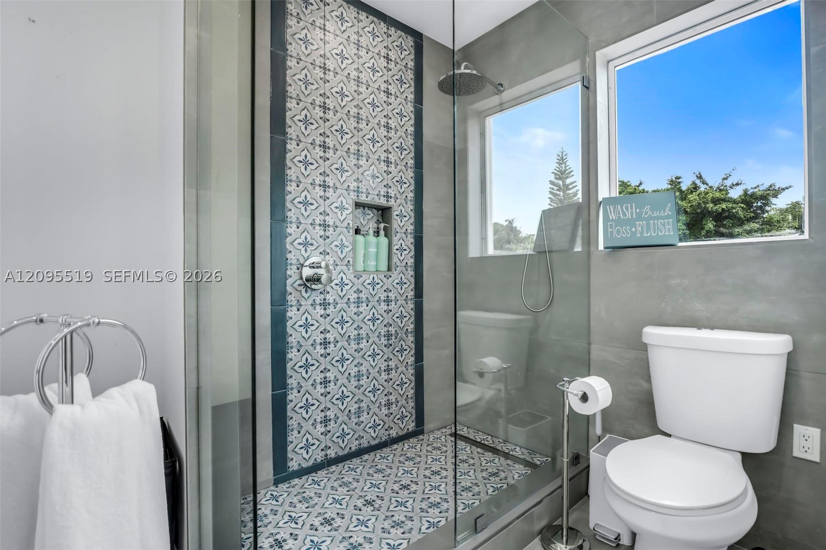 1636 SW 9th St, Miami FL 33135