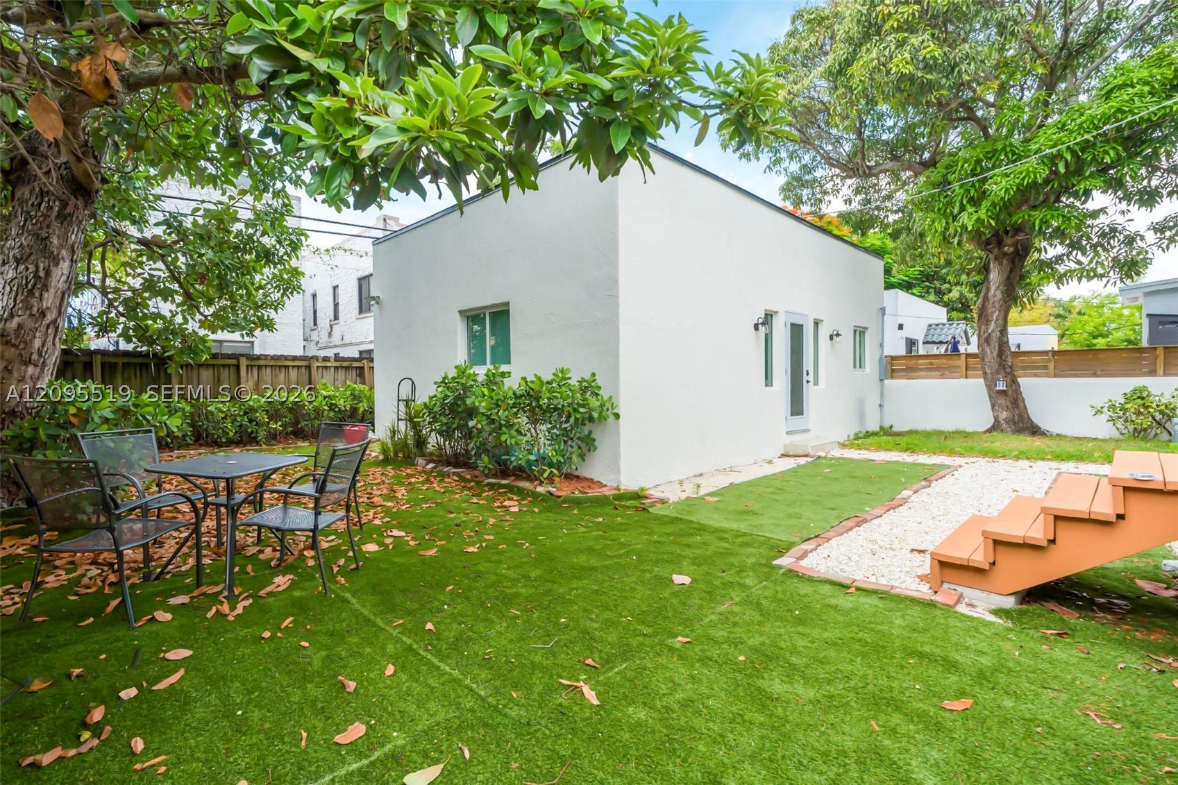 1636 SW 9th St, Miami FL 33135