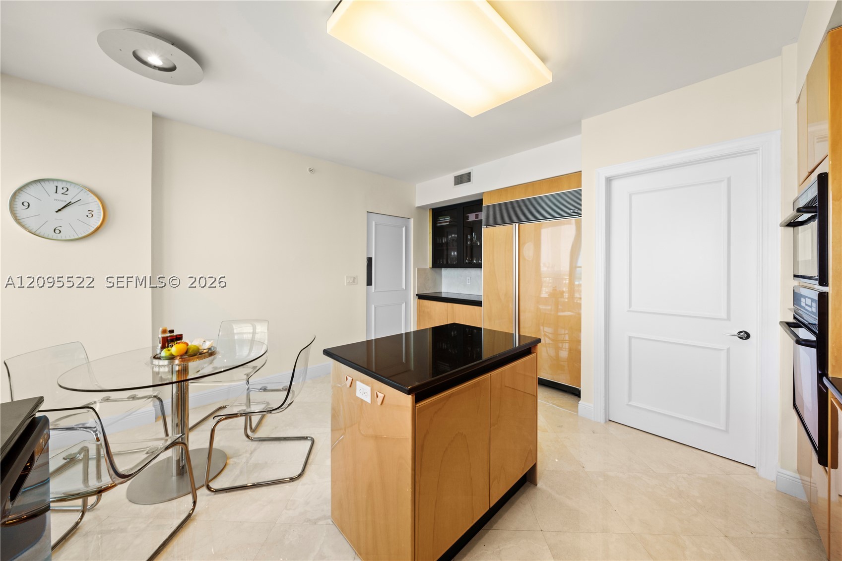 781 Crandon Blvd #1802, Key Biscayne FL 33149