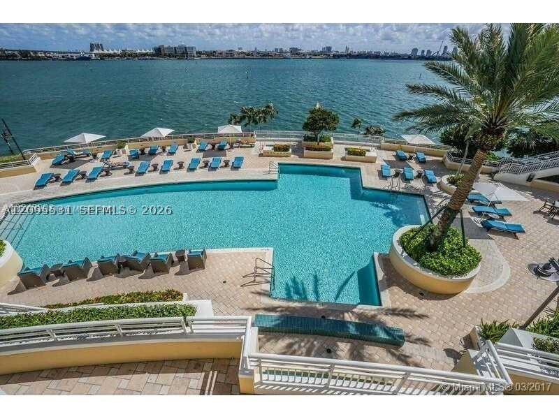 848 Brickell Key Dr #2401, Miami FL 33131