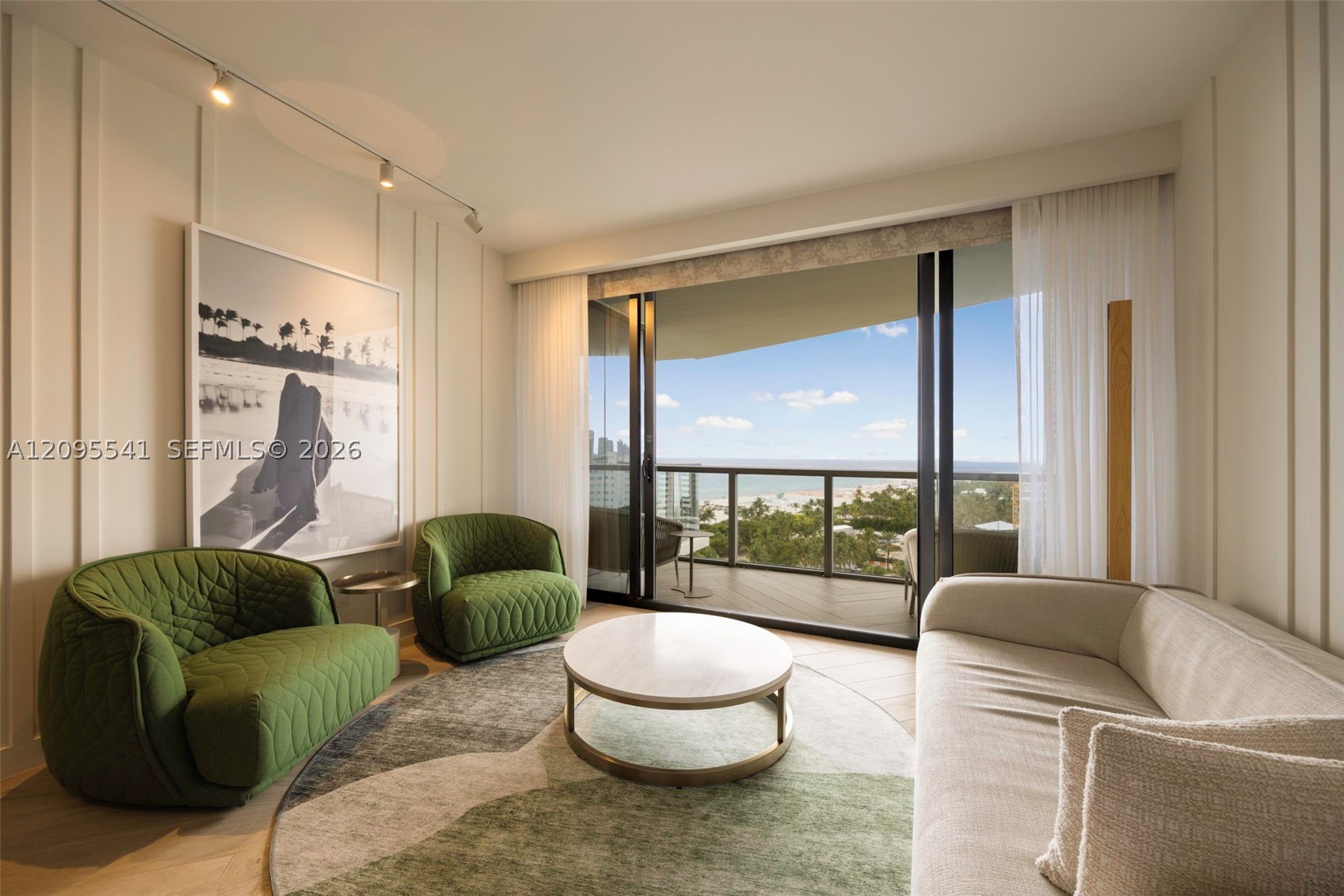 2201 Collins Ave #1720, Miami Beach FL 33139