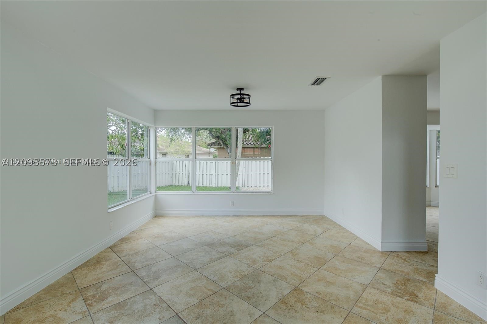 1127 SW 104th Way, Pembroke Pines FL 33025
