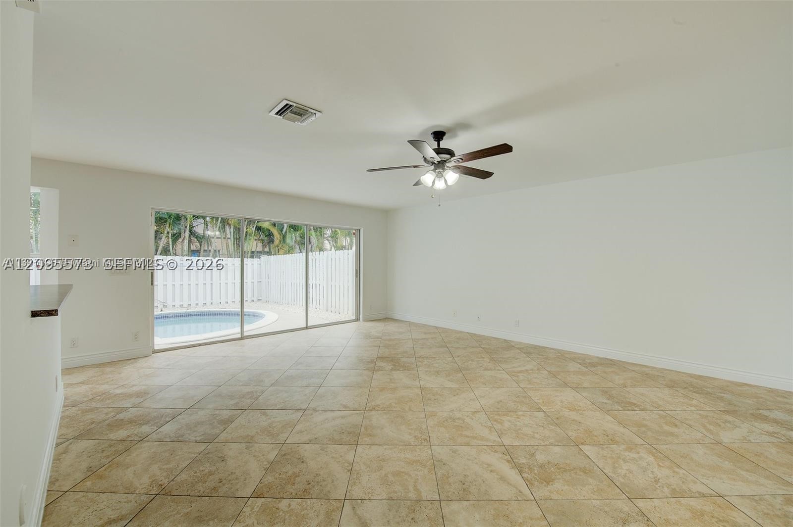 1127 SW 104th Way, Pembroke Pines FL 33025