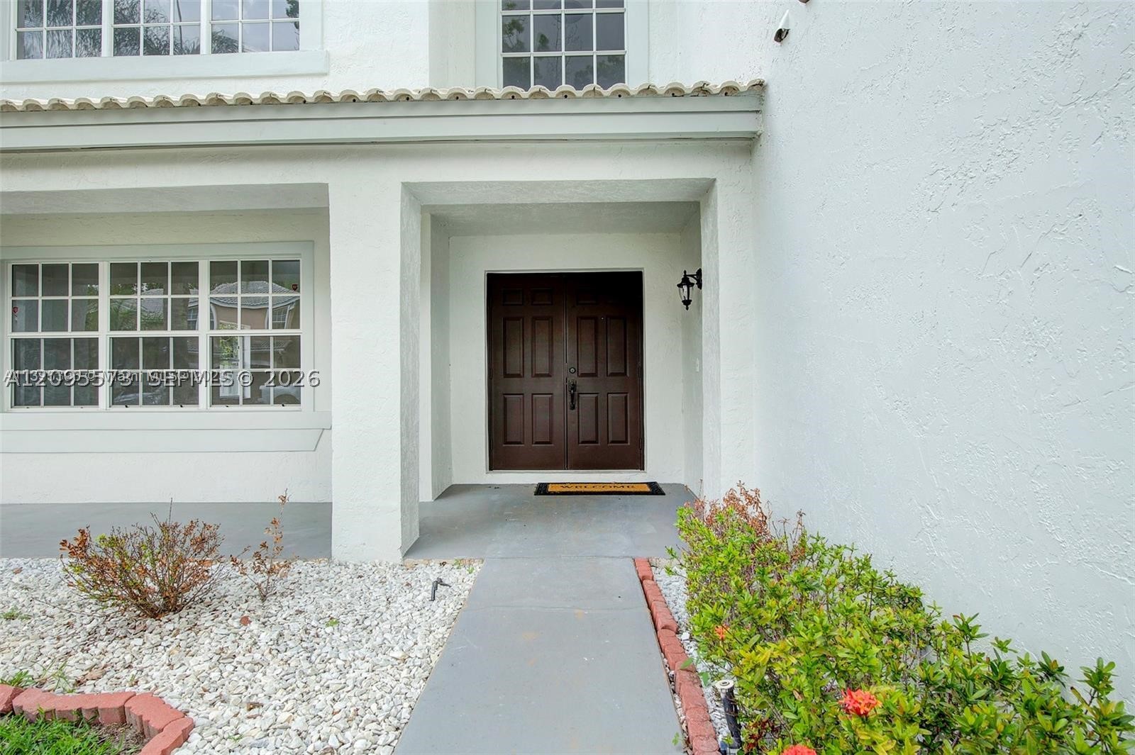 1127 SW 104th Way, Pembroke Pines FL 33025