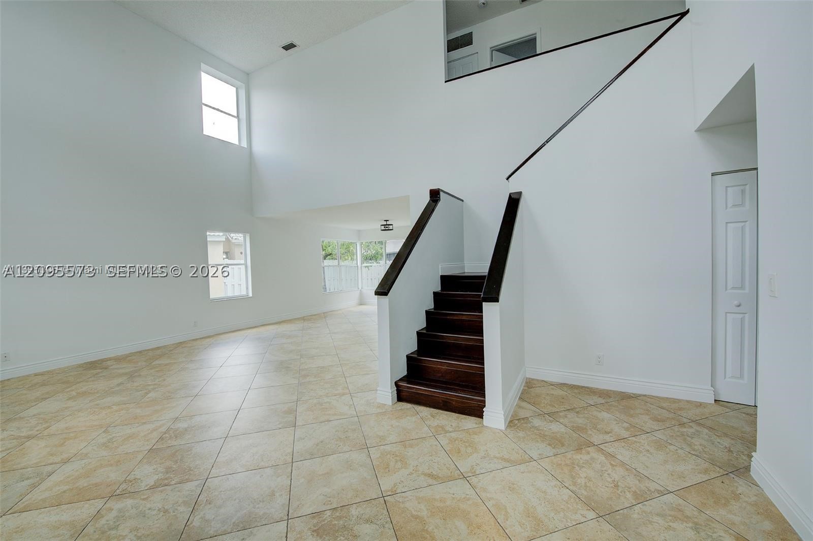 1127 SW 104th Way, Pembroke Pines FL 33025