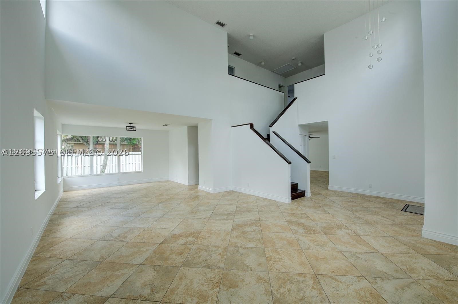 1127 SW 104th Way, Pembroke Pines FL 33025