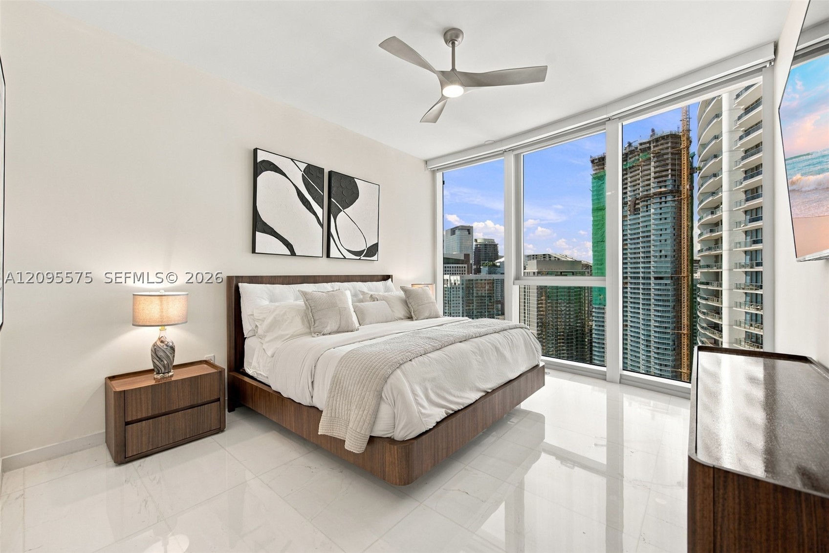 300 Biscayne Boulevard Way #4007W, Miami FL 33131