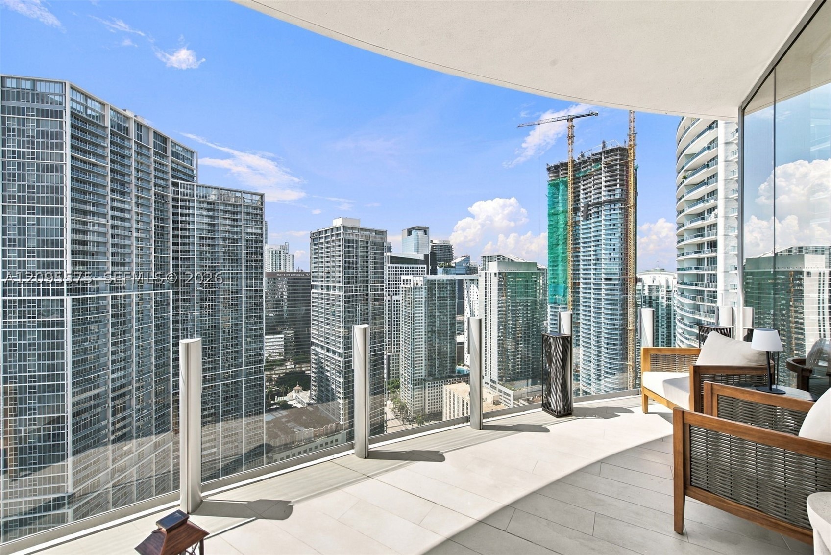 300 Biscayne Boulevard Way #4007W, Miami FL 33131