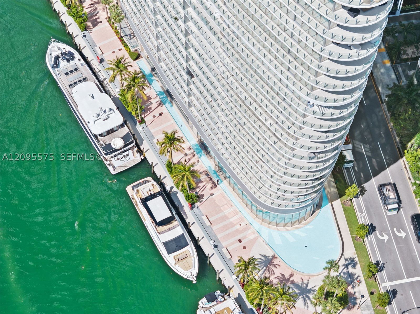 300 Biscayne Boulevard Way #4007W, Miami FL 33131