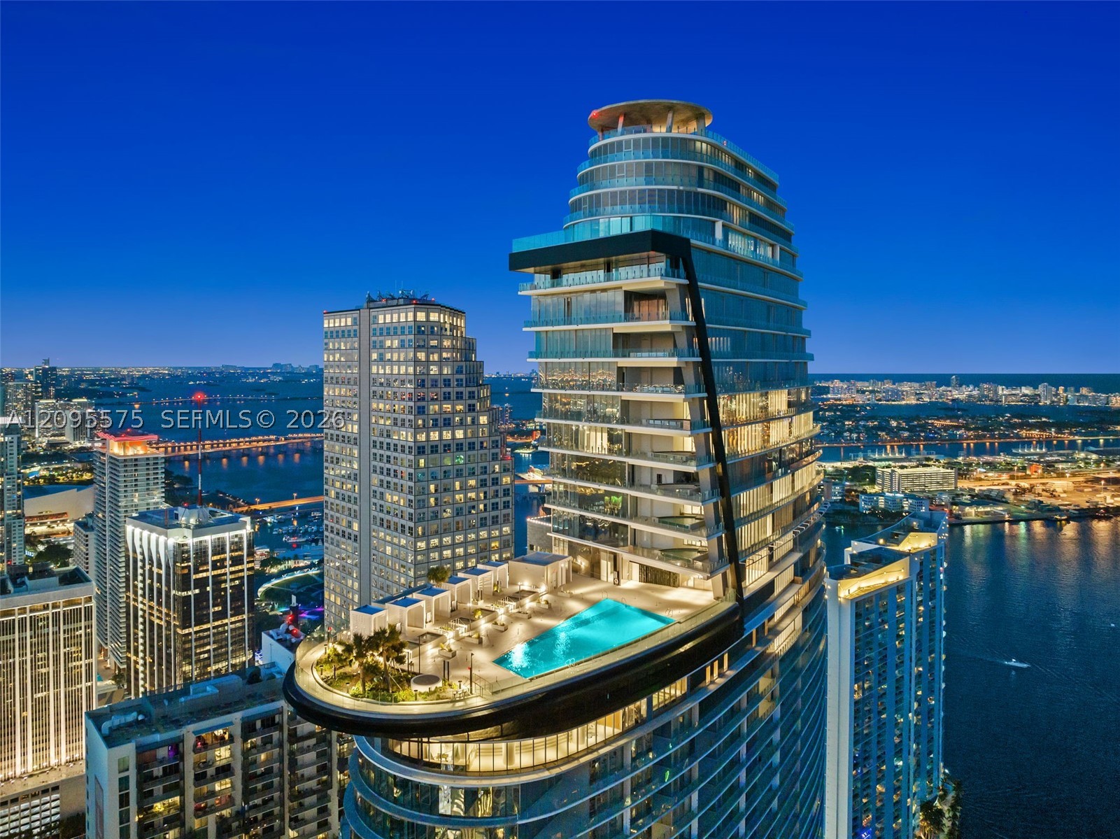300 Biscayne Boulevard Way #4007W, Miami FL 33131