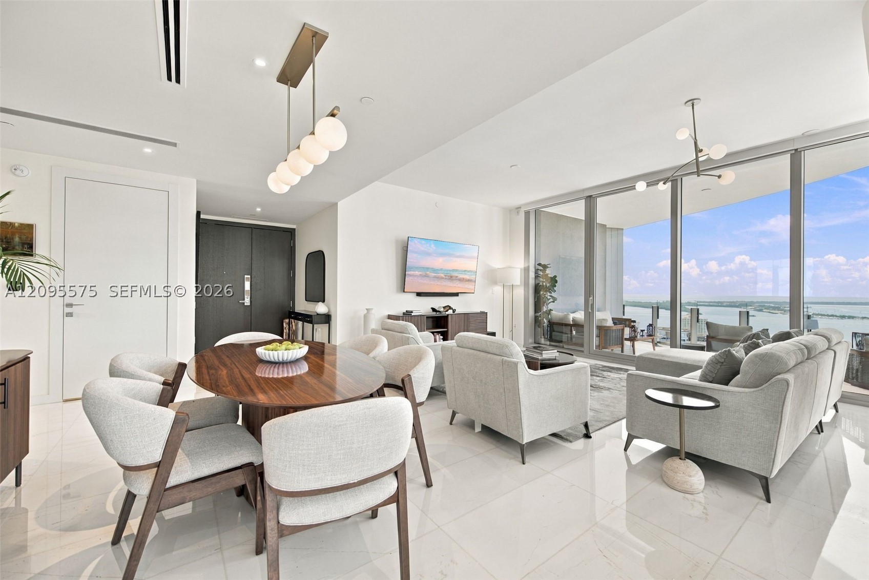 300 Biscayne Boulevard Way #4007W, Miami FL 33131