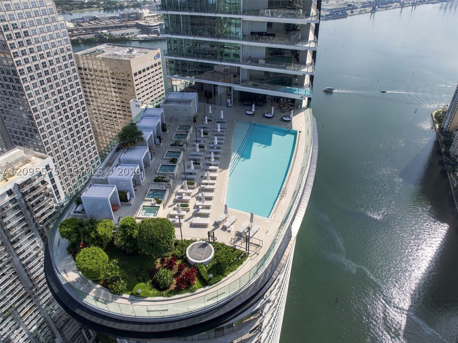 300 Biscayne Boulevard Way #4007W, Miami FL 33131