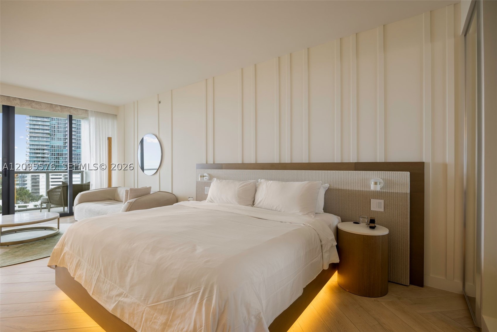 2201 Collins Ave #1108, Miami Beach FL 33139