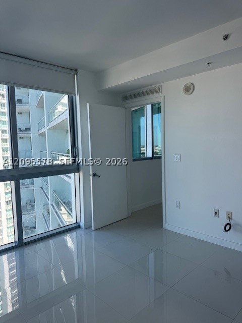 92 SW 3rd St #2606, Miami FL 33130